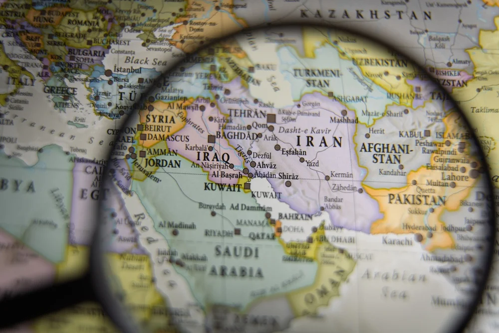 Australia Lowers Travel Warnings for Key Middle East Hubs, Boosting Transit Routes