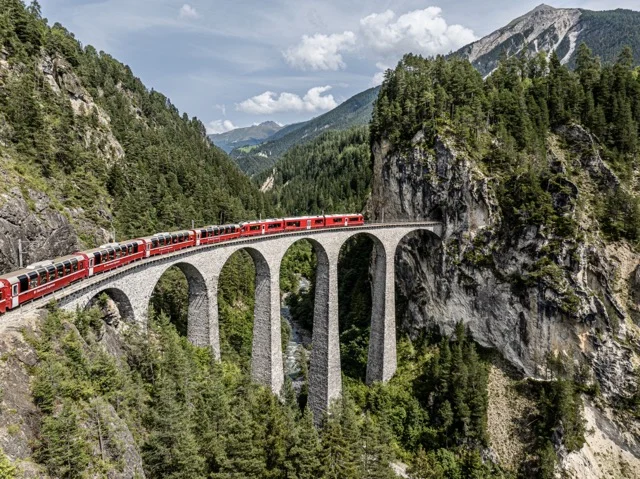 Bernina Express adds 1930s-style Pullman class on St. Moritz–Tirano run