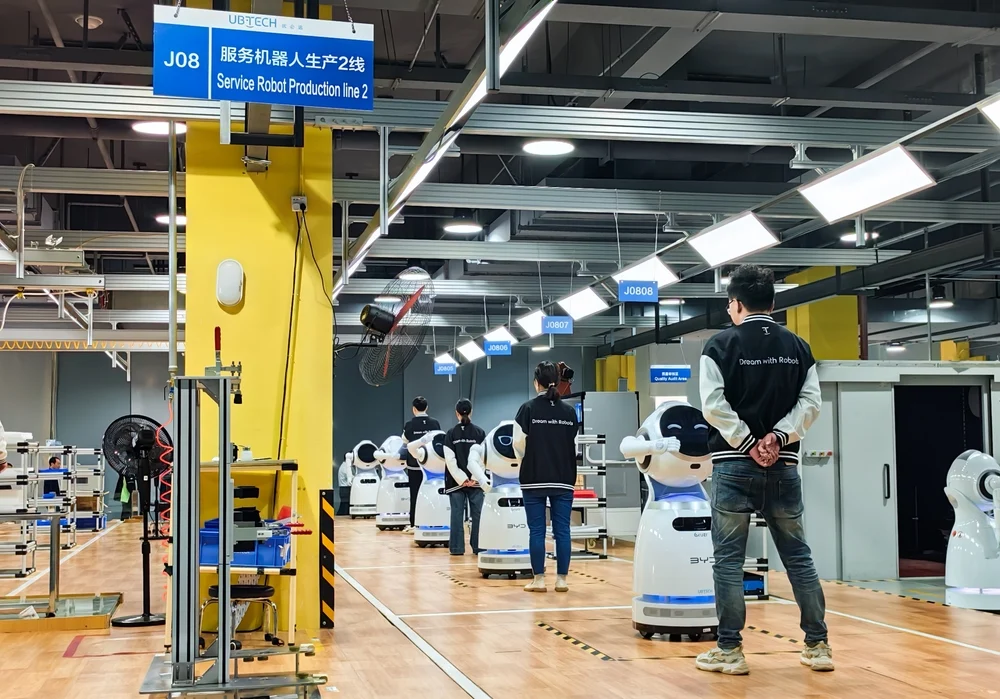 China's tech tours draw global executives seeking AI insights