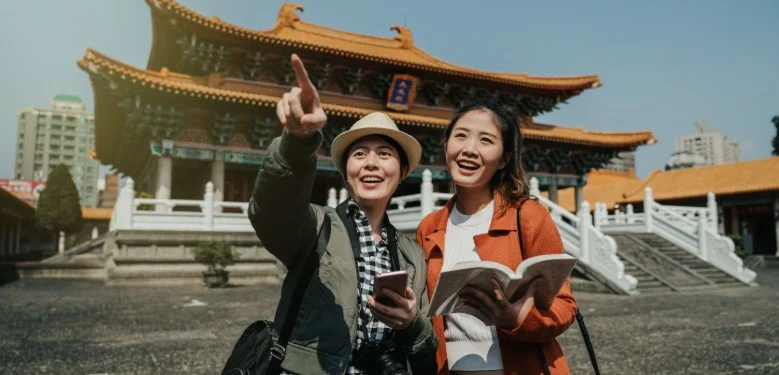 China's travel agency shakeout: 2,400 licenses revoked as bookings slump