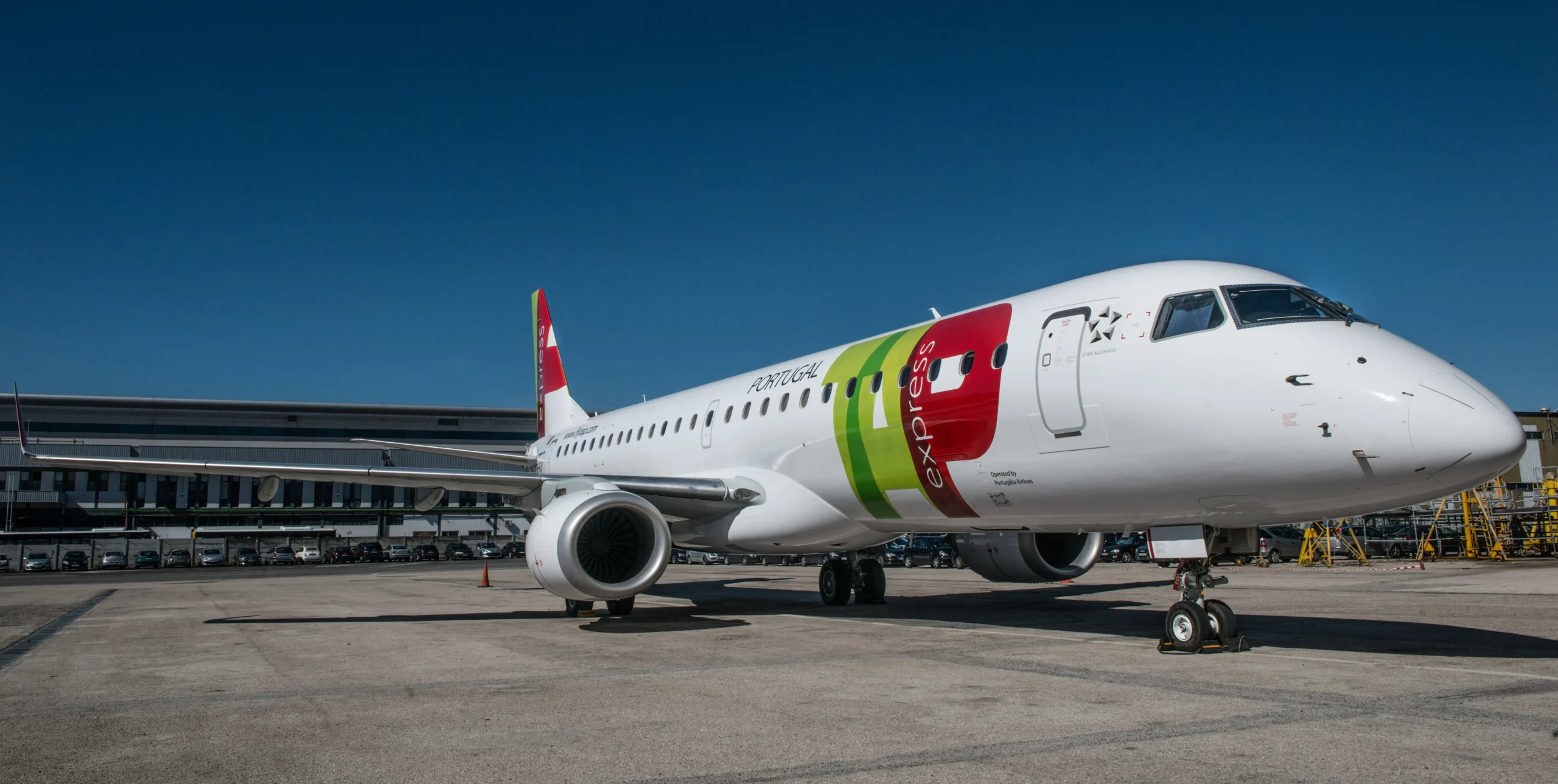Embraer and Portugália extend E-Jet component support pact
