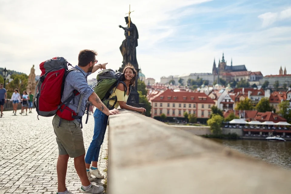 European Tourism Defies Geopolitical Headwinds with 5% Arrival Growth in H1 2026