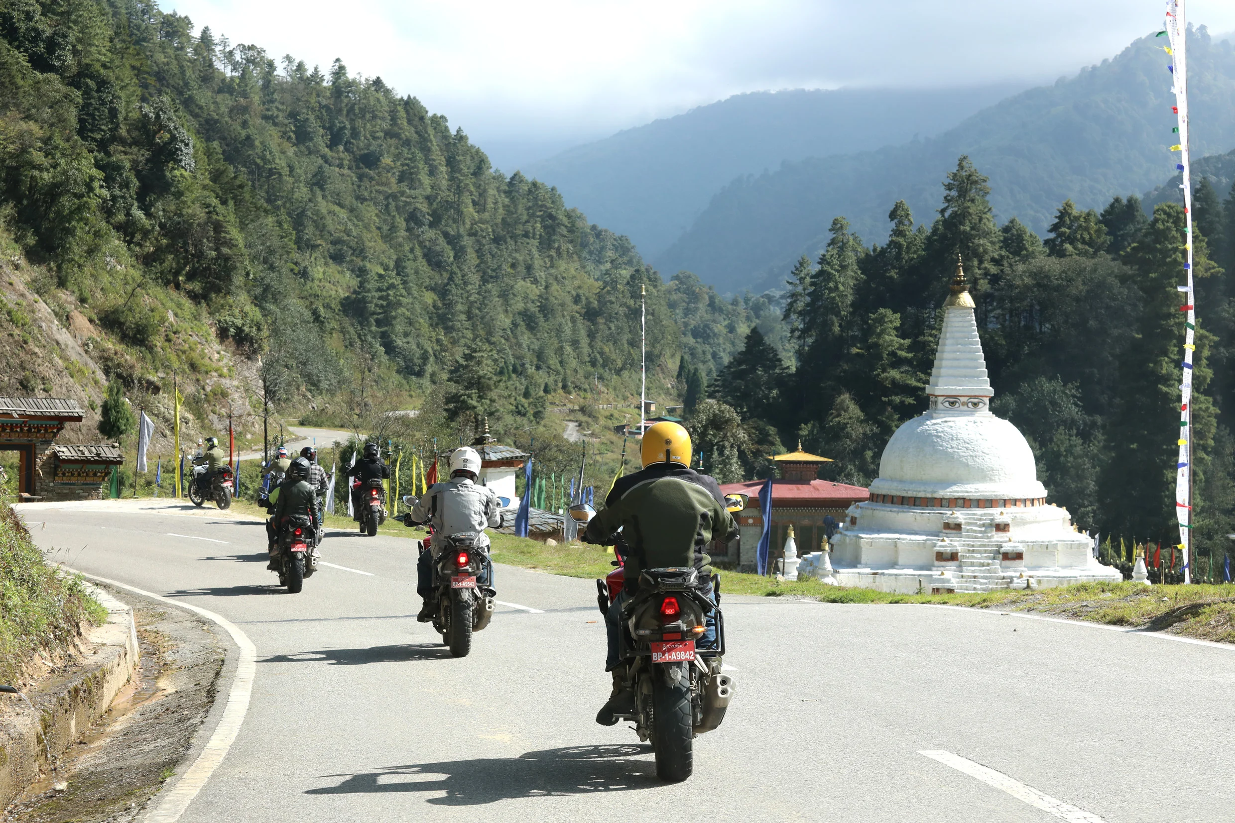 Extreme Bike Tours offers 10% off Nepal, Bhutan, Sri Lanka rides