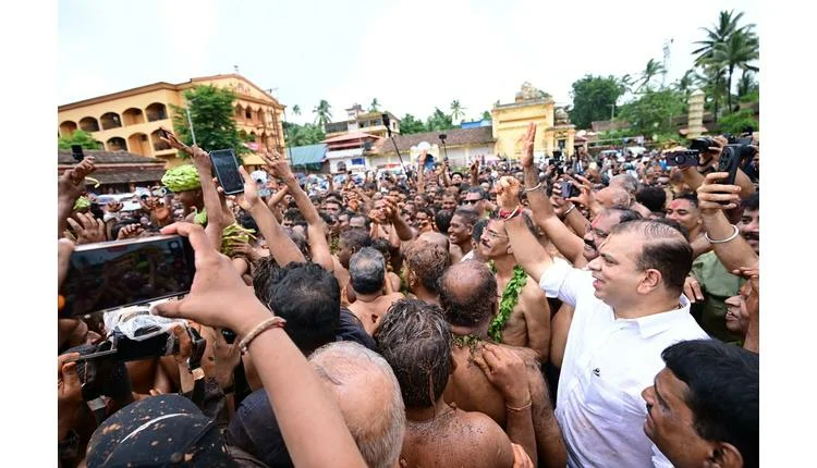 Goa's Chikhal Kalo festival draws thousands in mud-play celebration