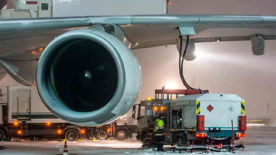 IATA Halves 2026 Profit Forecast as Jet Fuel Surge Grounds Mega-Deals