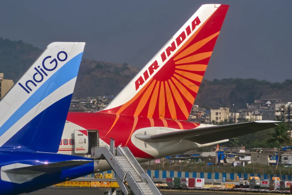 Indian Airfares Climb as IndiGo and Air India Cut Summer Capacity