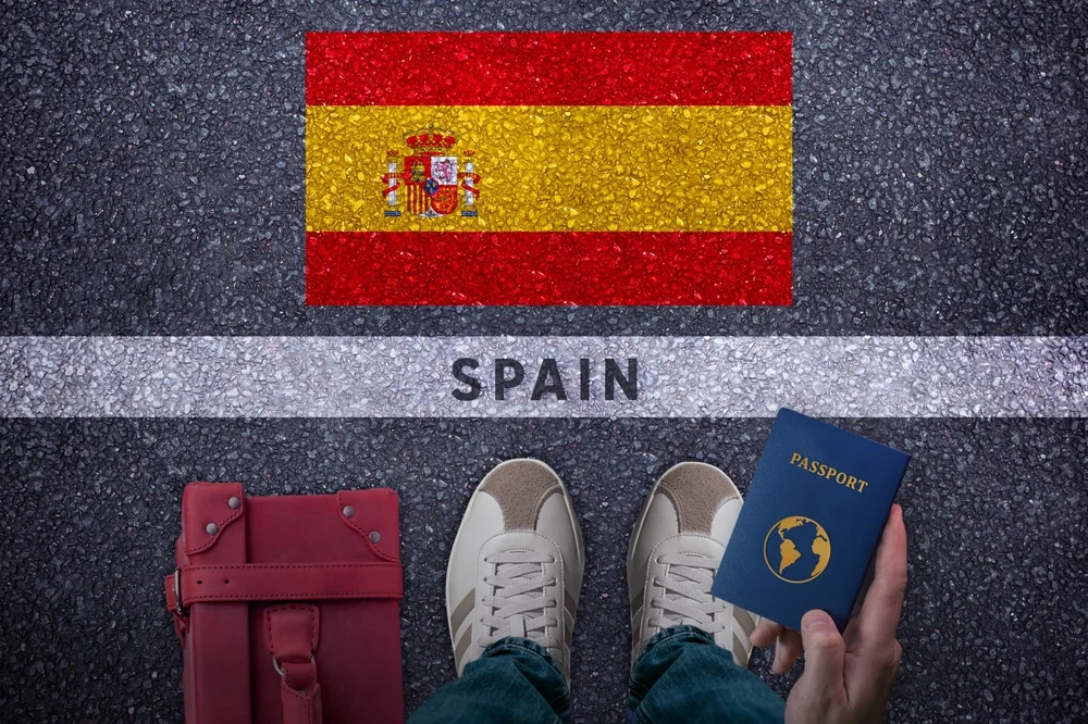 Italy-Spain border checks test Schengen's summer travel promise