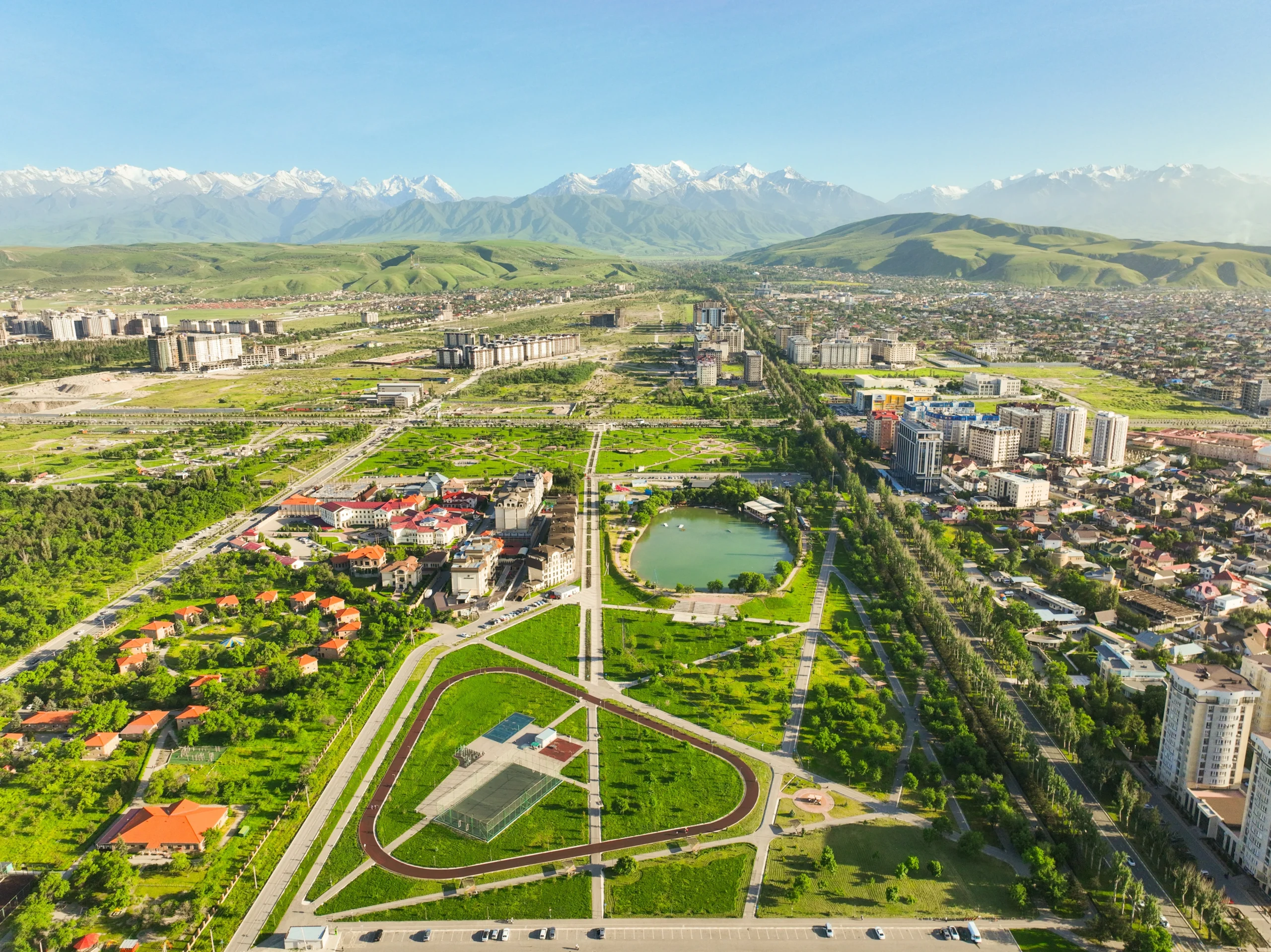 Kyrgyzstan opens visa-free entry to US, UK, Schengen passport holders