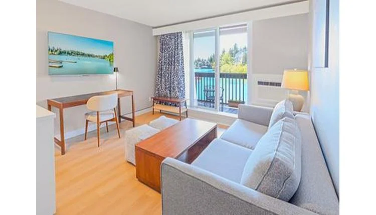 Lakeshore Inn completes guest room refresh at Lake Oswego waterfront property