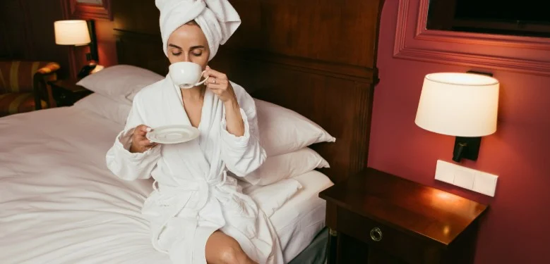 Shanghai's shared luxury hotel rooms reveal new social-media economics