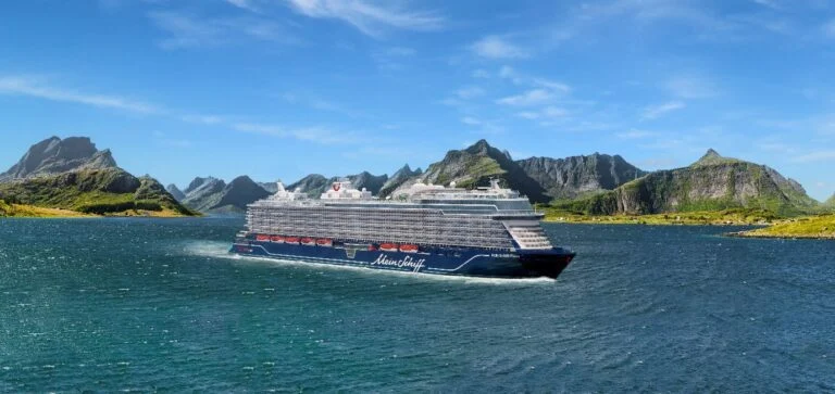 TUI Cruises Takes Delivery of Mein Schiff Flow, Second InTUItion-Class Vessel with Bio-LNG Capability