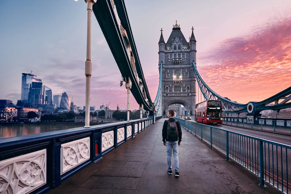 UK Travel and Hospitality Growth Stalls as Tax Hikes Squeeze Household Budgets