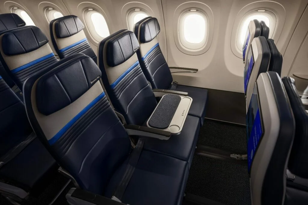 United Economy Plus adds shared console on A321XLR for extra personal space