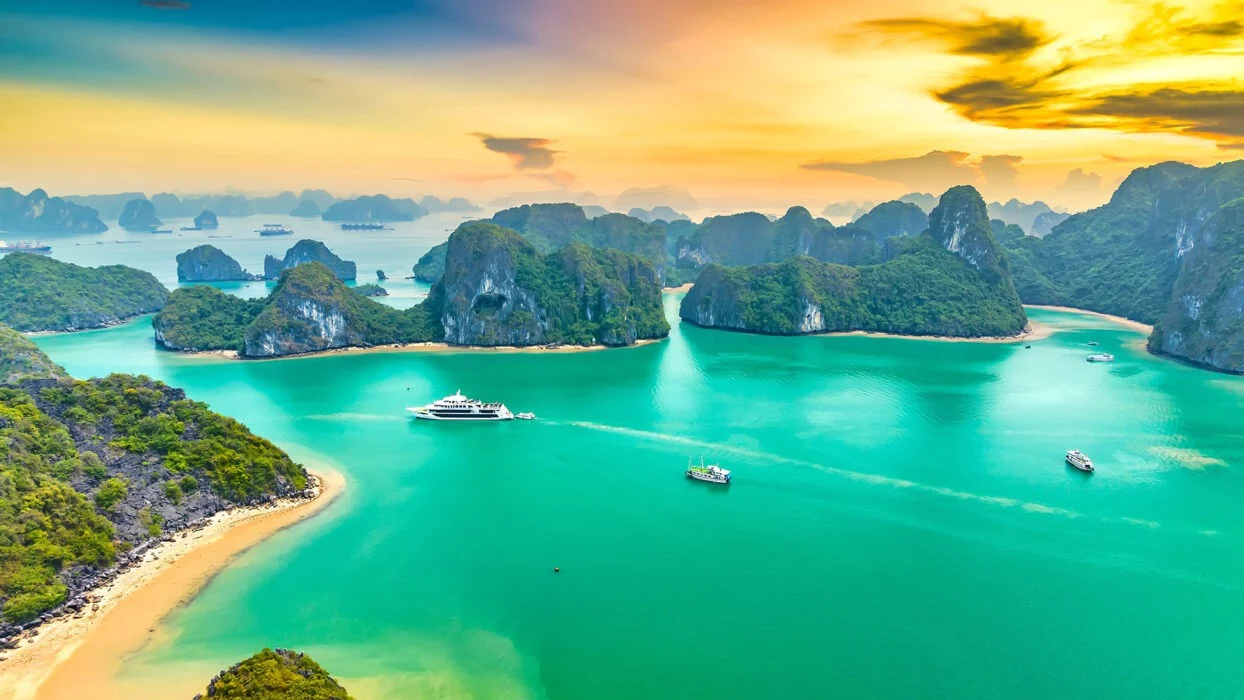 Vietnam's 20% arrival surge intensifies rivalry with Thailand
